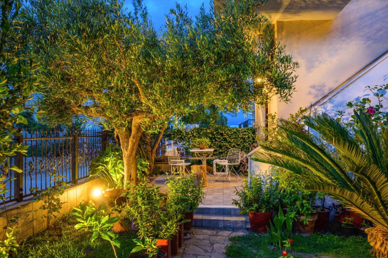 Zeyia Apartment Ierissos Bagian luar foto